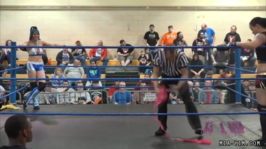 MiavsBaszler_Still074.jpg