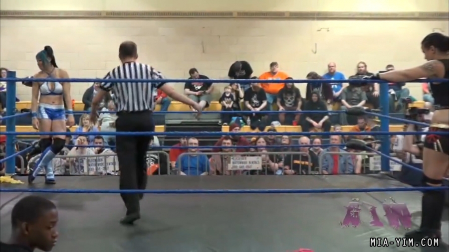 Click to view full size image
==============
MiavsBaszler_Still081.jpg MiavsBaszler_Still081.jpg