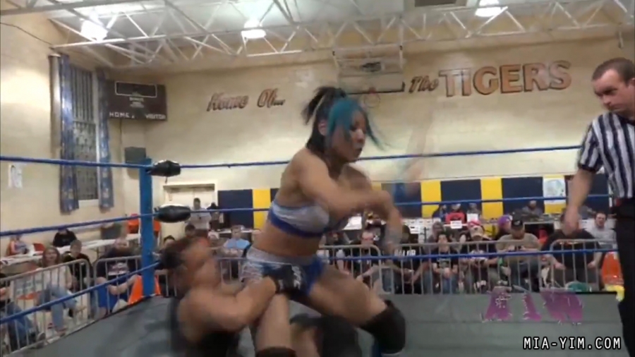 MiavsBaszler_Still288.jpg