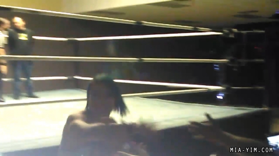 Click to view full size image
==============
MiavsDee_Still013.jpg MiavsDee_Still013.jpg