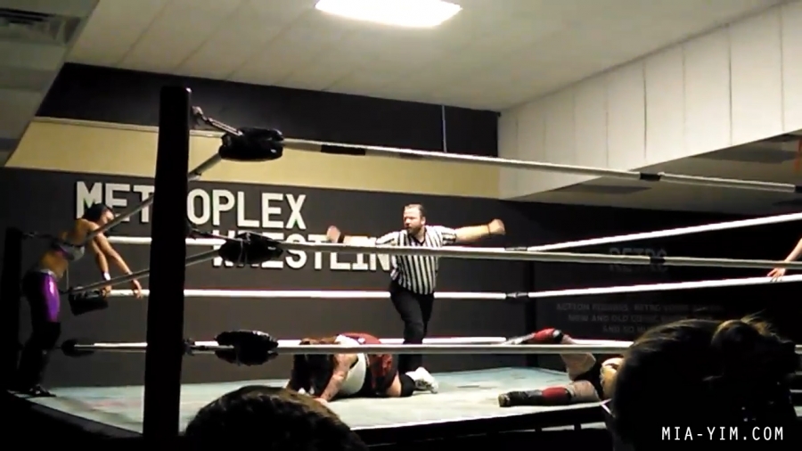 Click to view full size image
==============
MiavsDee_Still1942.jpg MiavsDee_Still1942.jpg