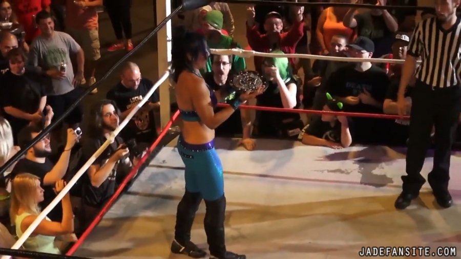 Click to view full size image
==============
MiavsGrace_Still193.jpg MiavsGrace_Still193.jpg