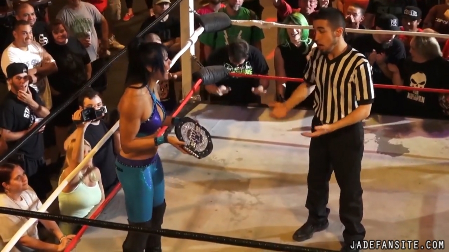 Click to view full size image
==============
MiavsGrace_Still216.jpg MiavsGrace_Still216.jpg