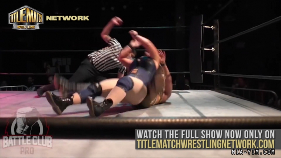 Click to view full size image
==============
MiavsGrace_Still814~0.jpg MiavsGrace_Still814~0.jpg