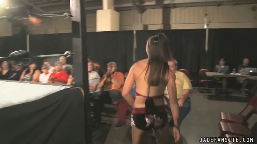 MiavsIvelisse08172013_Still021.jpg