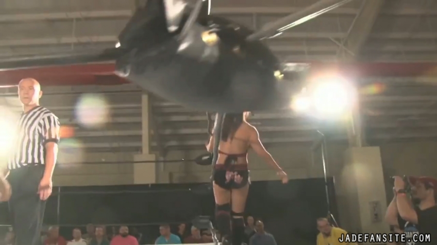 MiavsIvelisse08172013_Still044.jpg