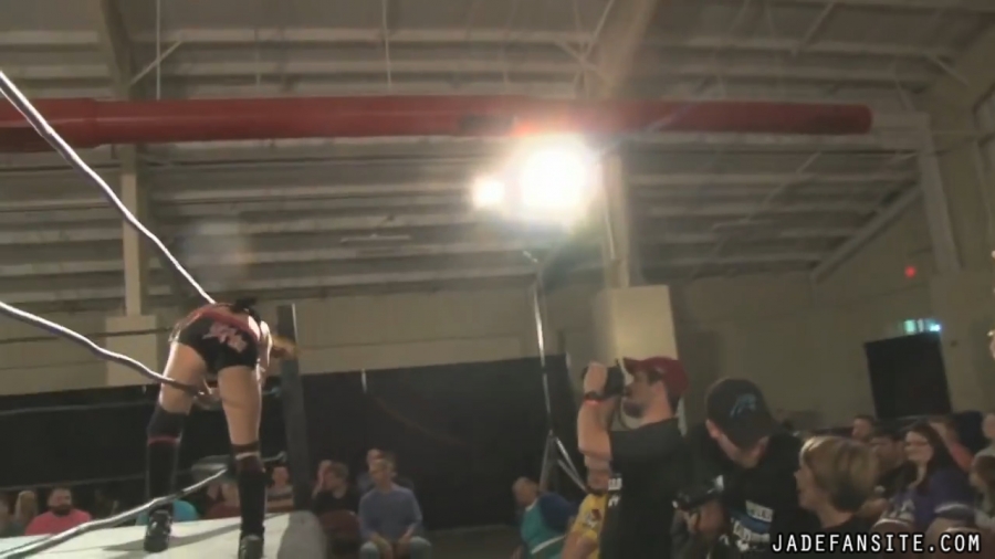 MiavsIvelisse08172013_Still046.jpg