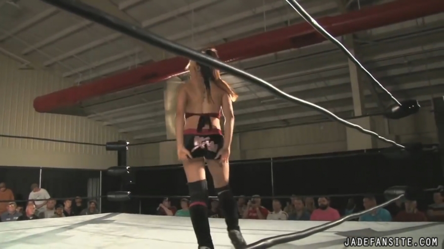 MiavsIvelisse08172013_Still058.jpg