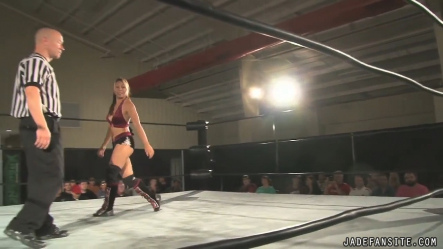 MiavsIvelisse08172013_Still064.jpg