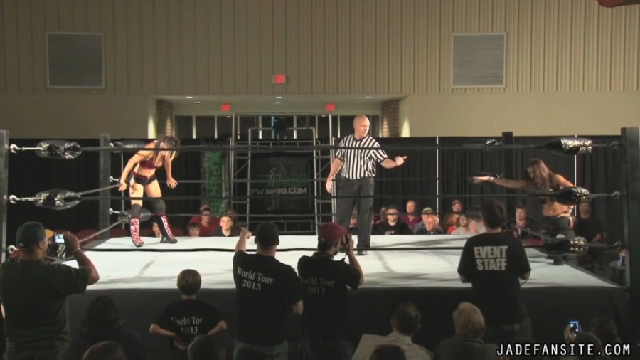 MiavsIvelisse08172013_Still071.jpg