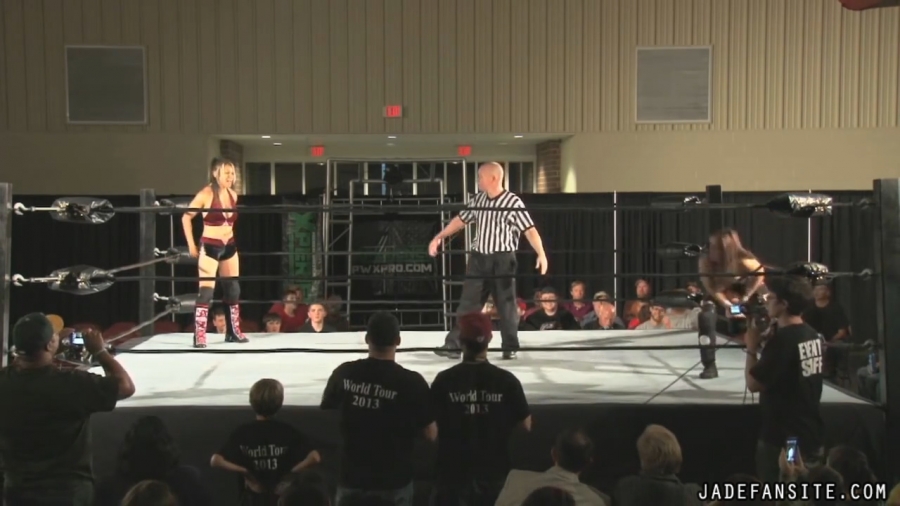 MiavsIvelisse08172013_Still076.jpg