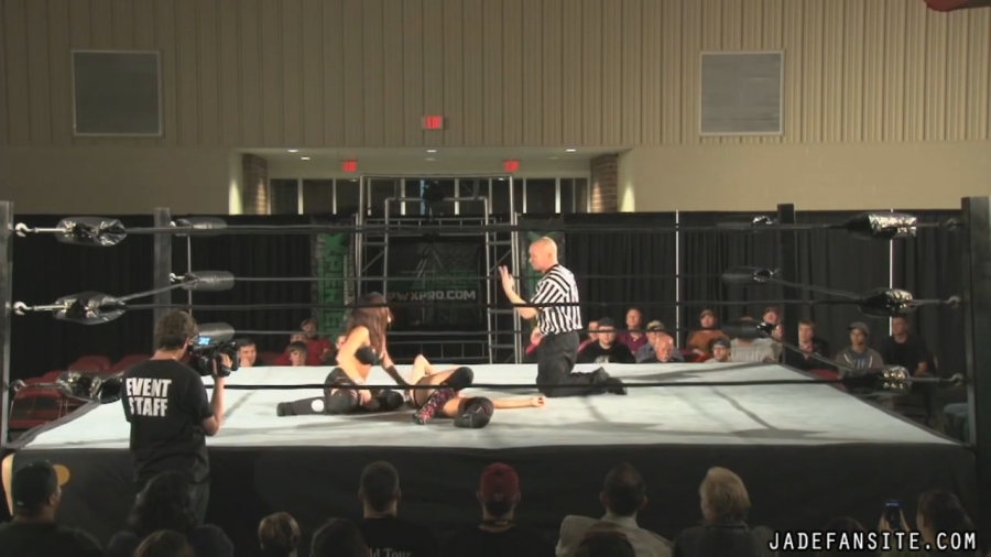 MiavsIvelisse08172013_Still1007.jpg