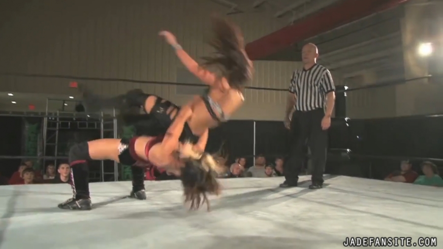 MiavsIvelisse08172013_Still1051.jpg