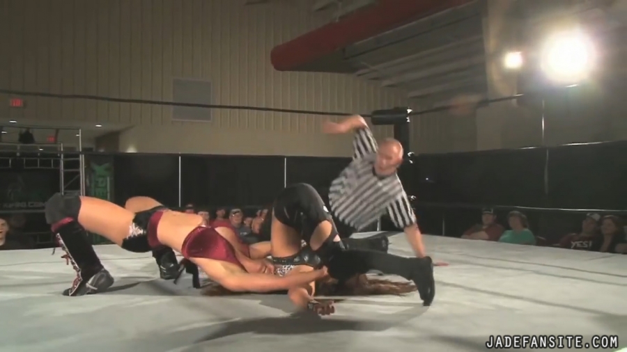 MiavsIvelisse08172013_Still1053.jpg