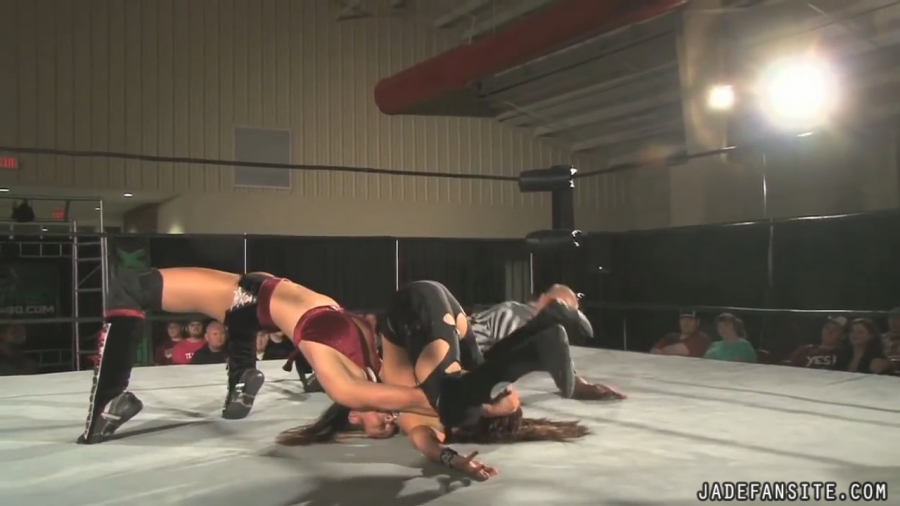 MiavsIvelisse08172013_Still1055.jpg