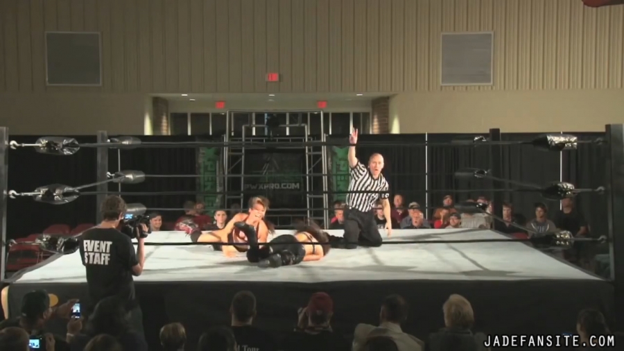MiavsIvelisse08172013_Still1058.jpg