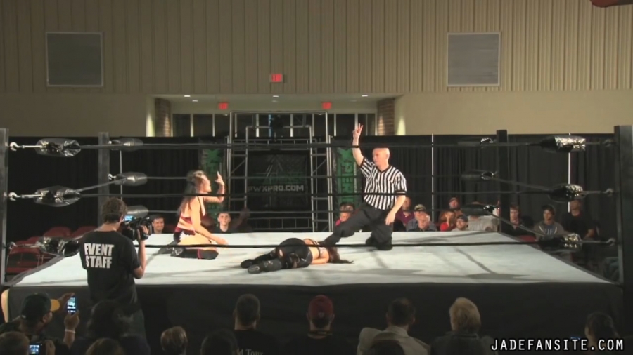MiavsIvelisse08172013_Still1060.jpg