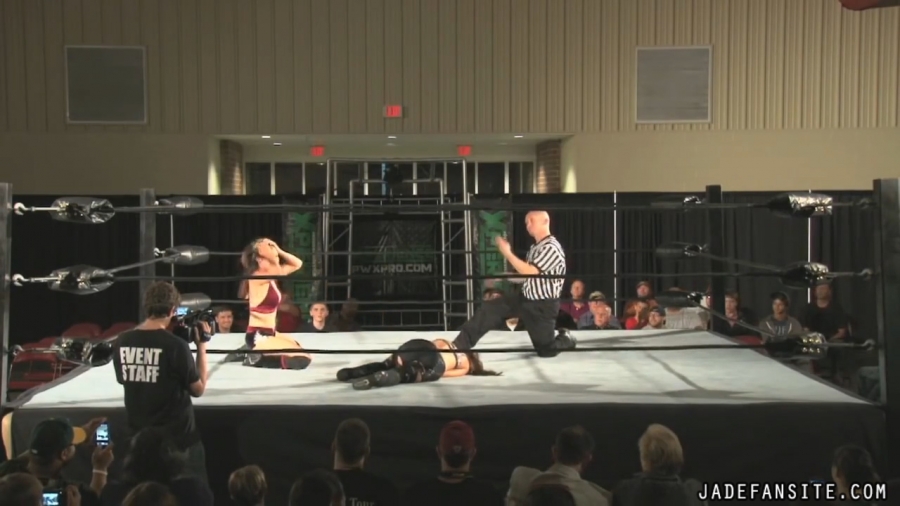 MiavsIvelisse08172013_Still1061.jpg
