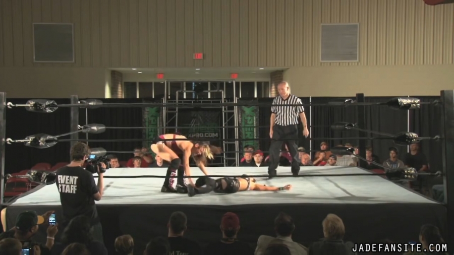 MiavsIvelisse08172013_Still1067.jpg