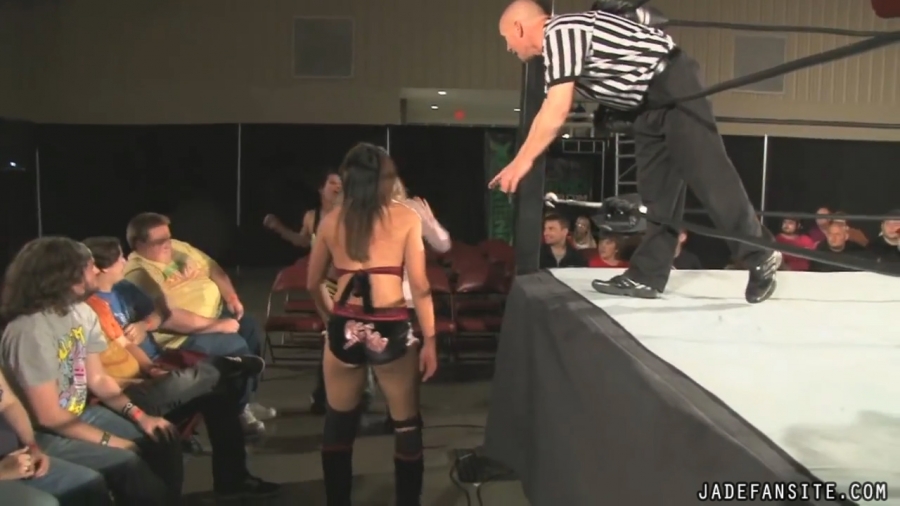 MiavsIvelisse08172013_Still1110.jpg