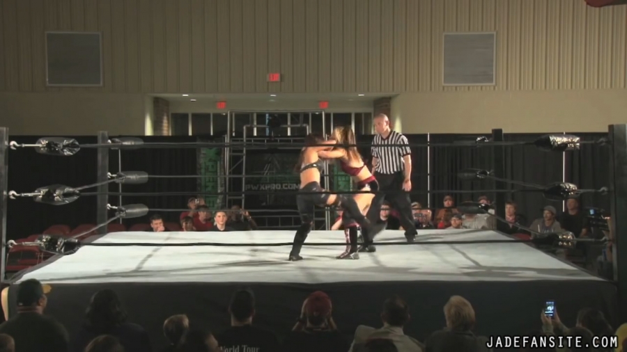 MiavsIvelisse08172013_Still150.jpg