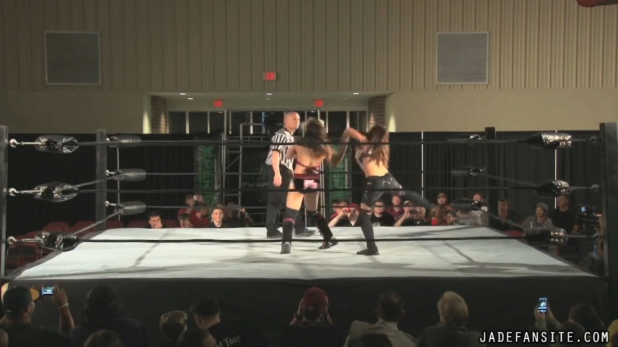 MiavsIvelisse08172013_Still155.jpg