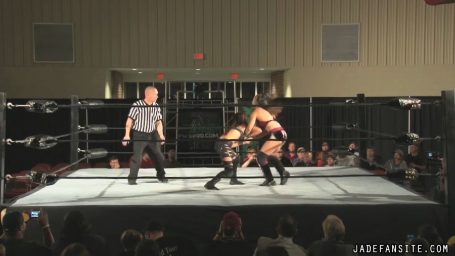 MiavsIvelisse08172013_Still160.jpg
