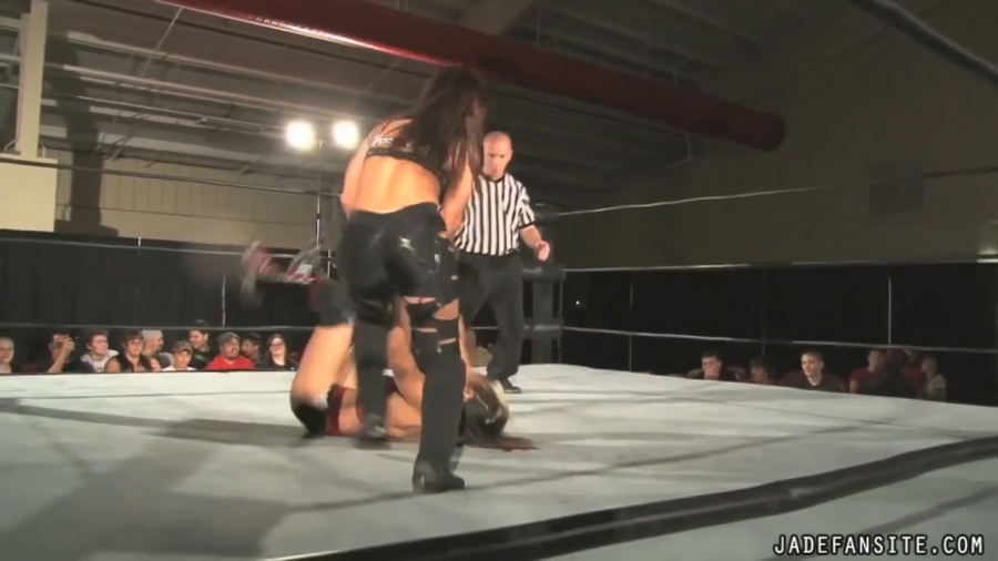 MiavsIvelisse08172013_Still166.jpg