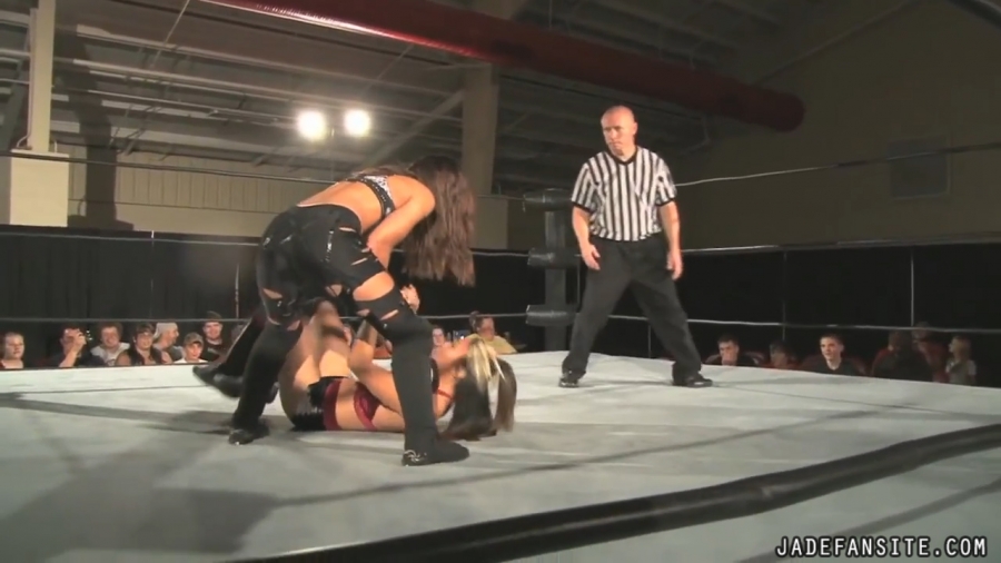 MiavsIvelisse08172013_Still168.jpg