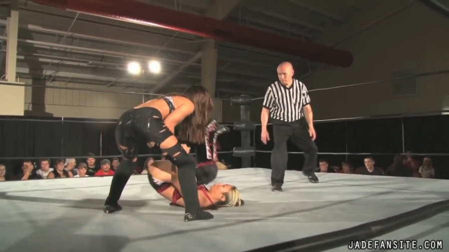 MiavsIvelisse08172013_Still169.jpg