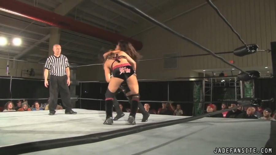 MiavsIvelisse08172013_Still191.jpg