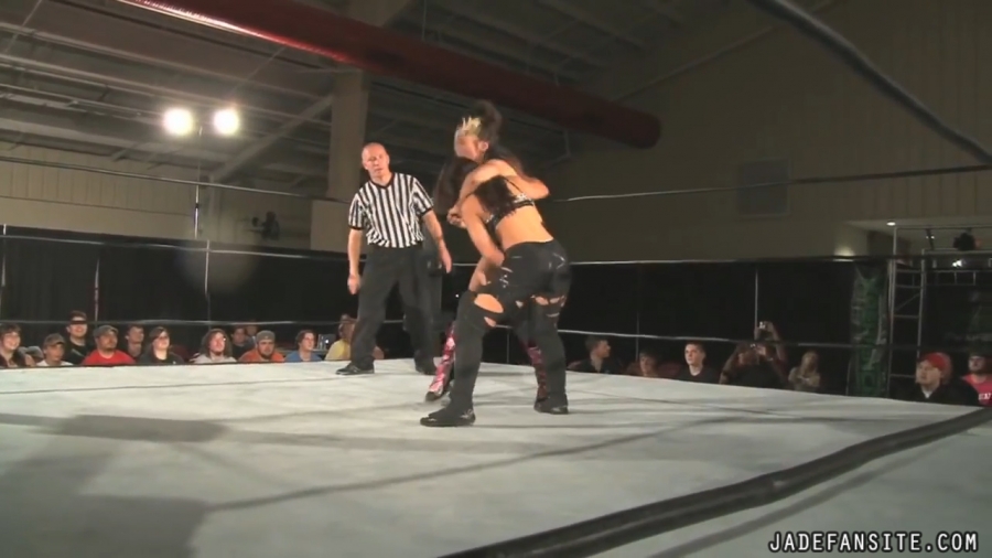 MiavsIvelisse08172013_Still229.jpg