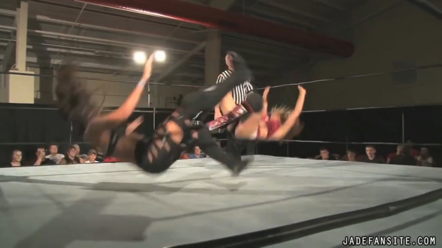 MiavsIvelisse08172013_Still249.jpg