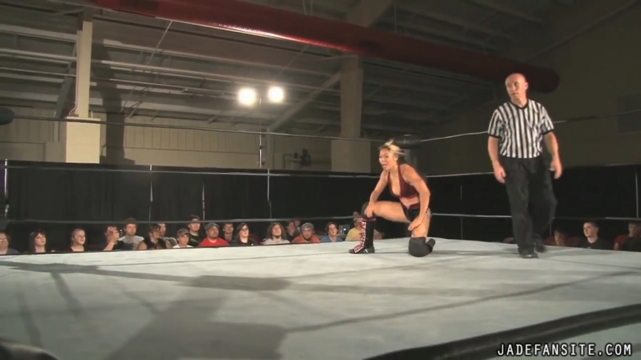 MiavsIvelisse08172013_Still253.jpg