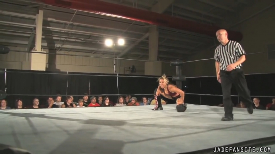MiavsIvelisse08172013_Still254.jpg