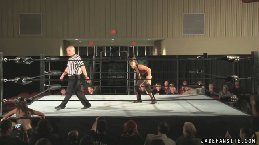 Click to view full size image
==============
MiavsIvelisse08172013_Still260.jpg MiavsIvelisse08172013_Still260.jpg