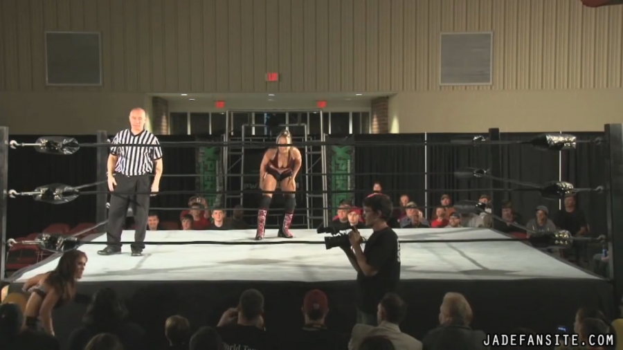MiavsIvelisse08172013_Still266.jpg