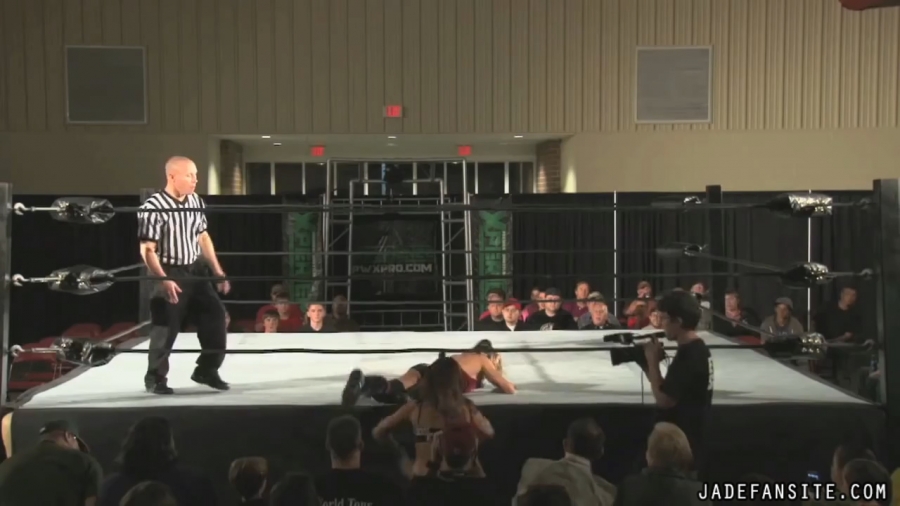 MiavsIvelisse08172013_Still270.jpg