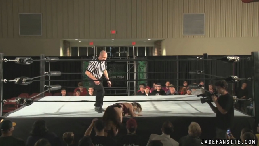 MiavsIvelisse08172013_Still274.jpg