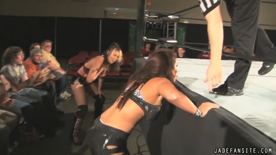 MiavsIvelisse08172013_Still356.jpg