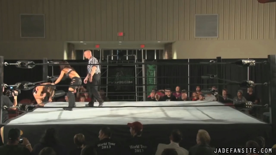 MiavsIvelisse08172013_Still379.jpg