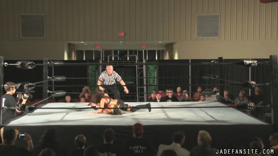 MiavsIvelisse08172013_Still384.jpg