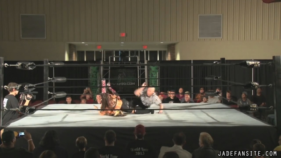 MiavsIvelisse08172013_Still385.jpg