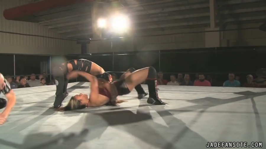 MiavsIvelisse08172013_Still413.jpg