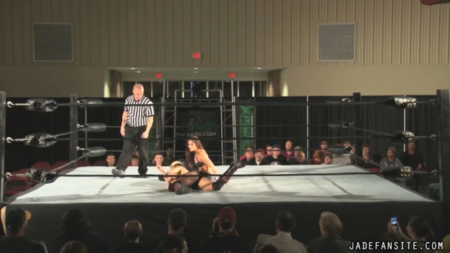 MiavsIvelisse08172013_Still422.jpg