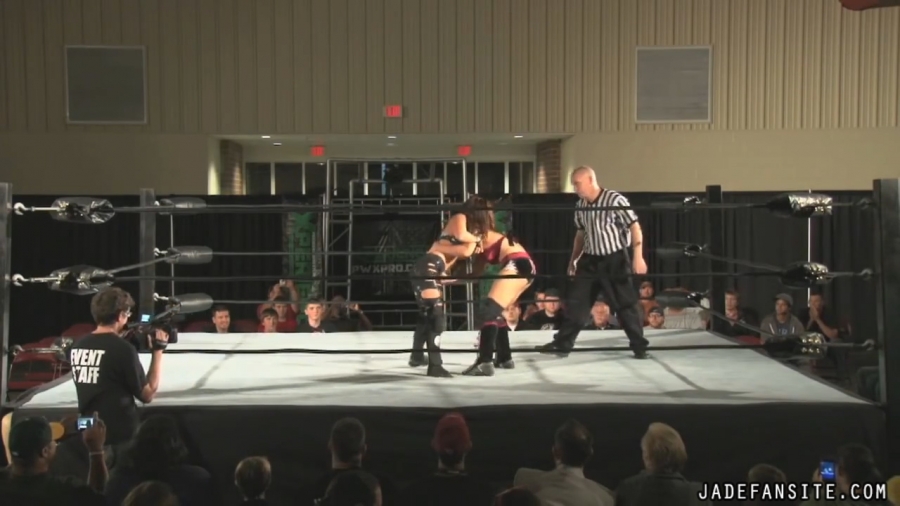 MiavsIvelisse08172013_Still444.jpg