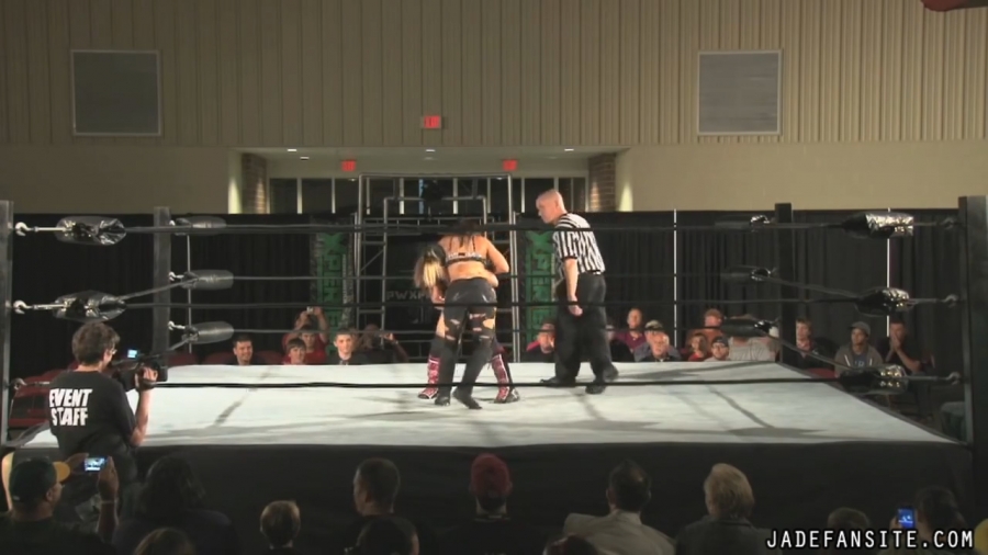 MiavsIvelisse08172013_Still446.jpg