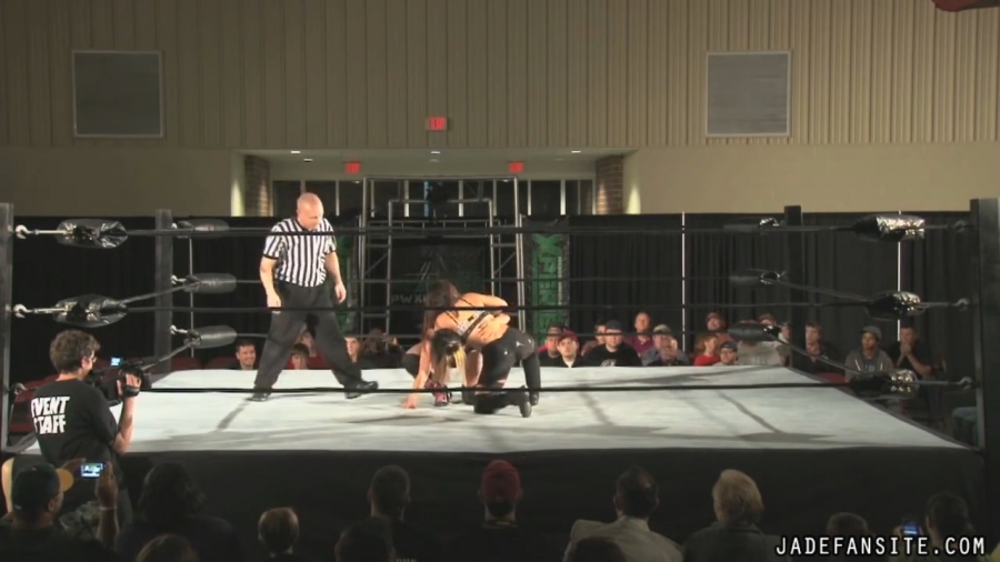 MiavsIvelisse08172013_Still452.jpg