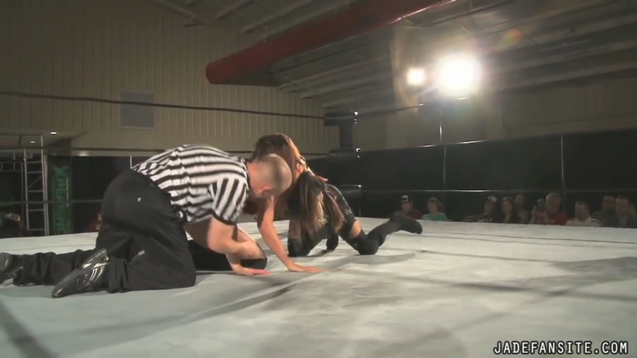 MiavsIvelisse08172013_Still459.jpg