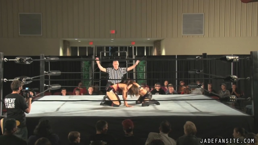 MiavsIvelisse08172013_Still479.jpg
